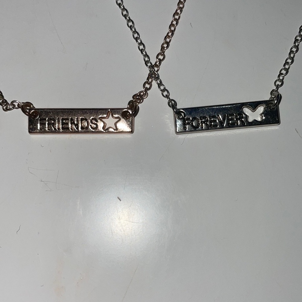 “friends forever” necklace